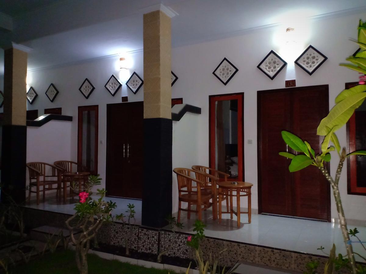 Dwiki Putra Home Stay Nusa Lembongan  Exterior photo