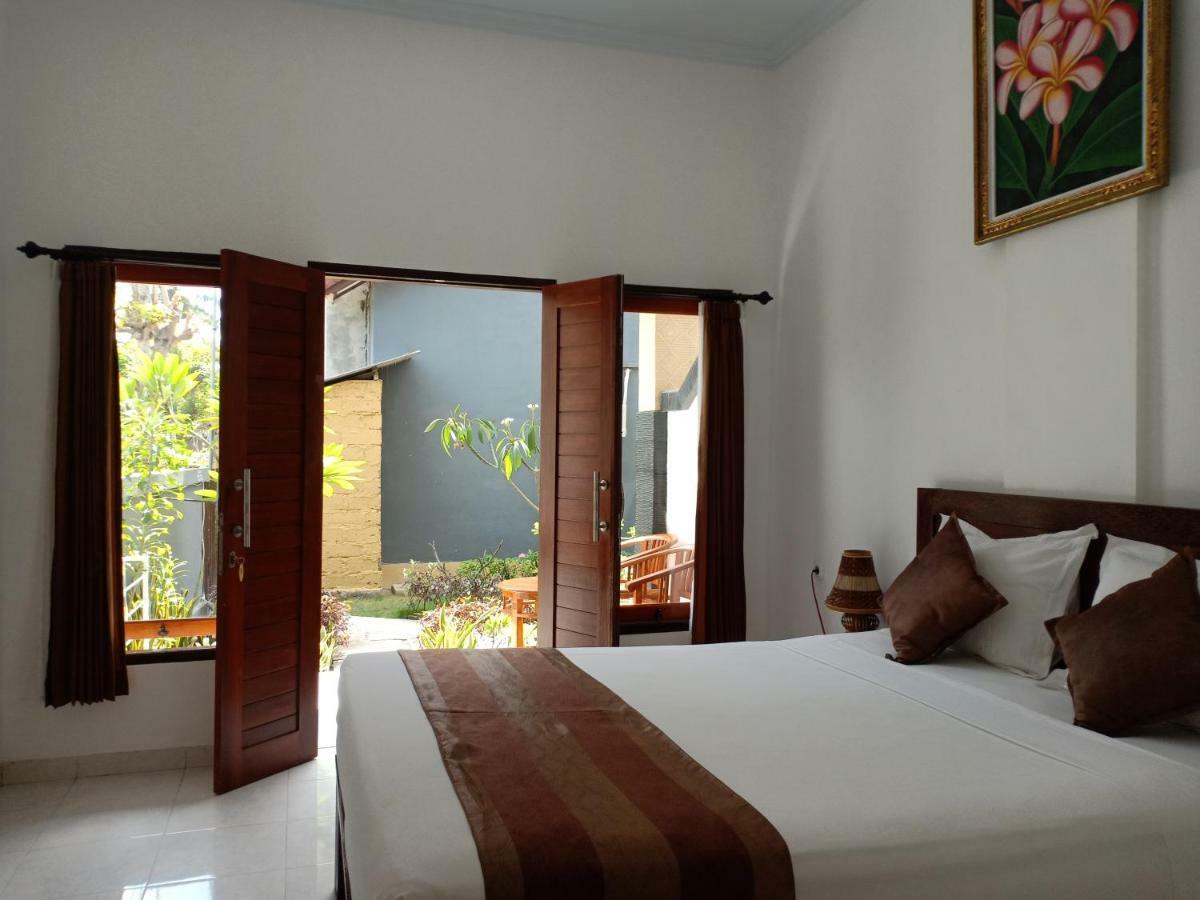Dwiki Putra Home Stay Nusa Lembongan  Exterior photo